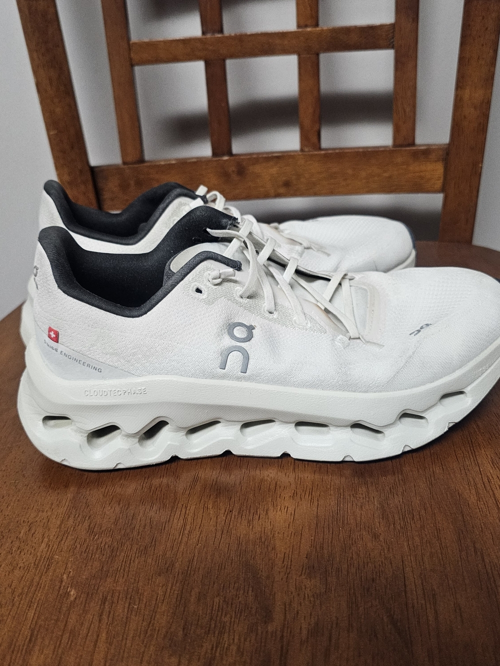On Cloudtilt Women's Size 7.5 Running Walking Comfortable Workout Exercise - Picture 2 of 7